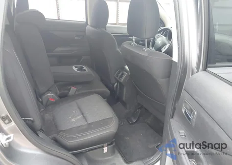2019 Mitsubishi Outlander Es z USA, uszkodzony, nr VIN JA4AD2A34KZ006552